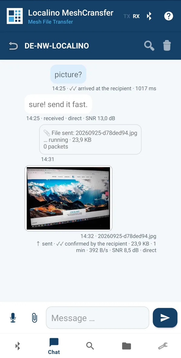 MeshCransfer chat on the sending phone: a photo of 23.9 KB sent directly, confirmed by the recipient, 1 minute at 392 B/s